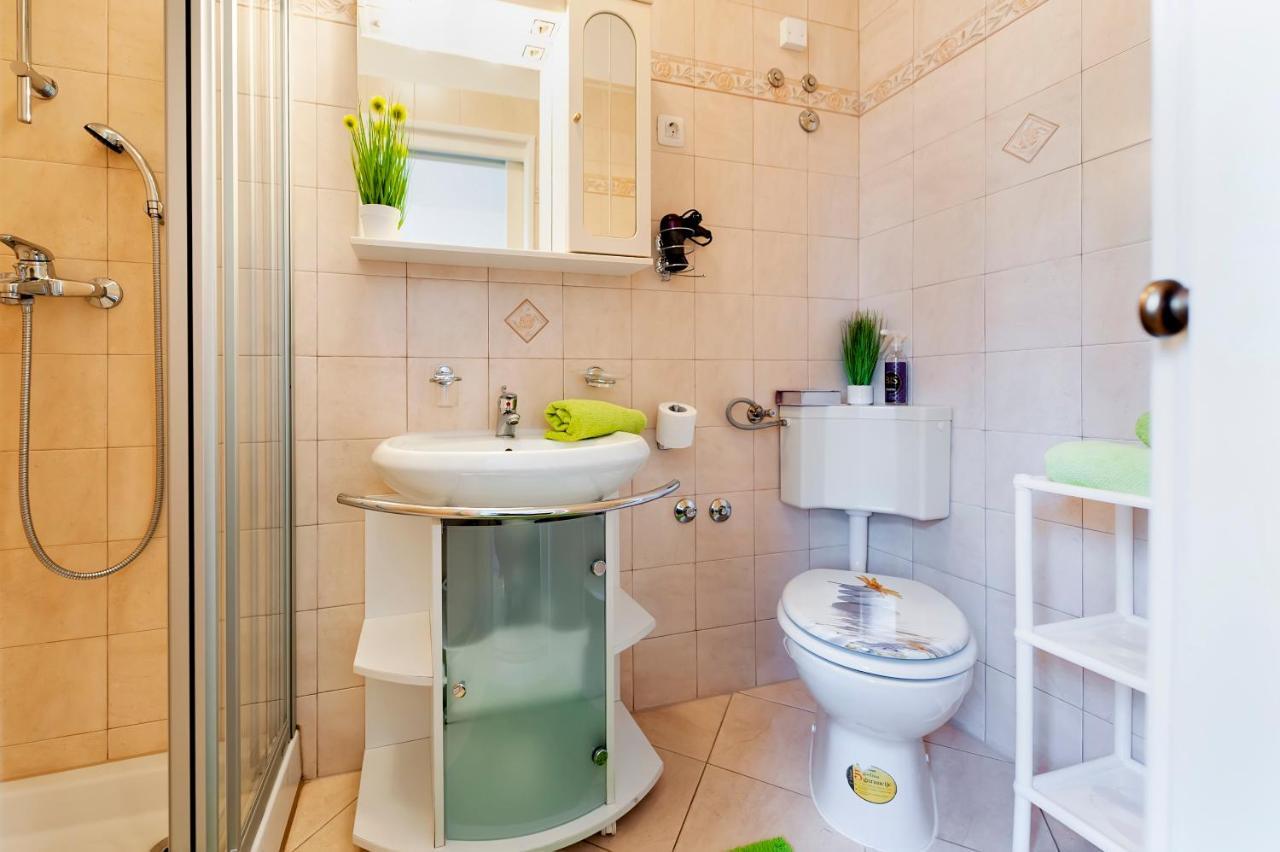 Apartment & Rooms Graciela روفينج المظهر الخارجي الصورة