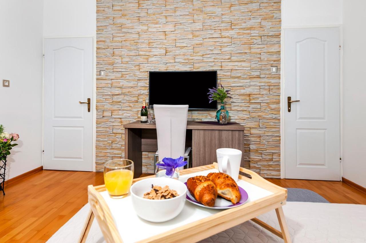 Apartment & Rooms Graciela روفينج المظهر الخارجي الصورة
