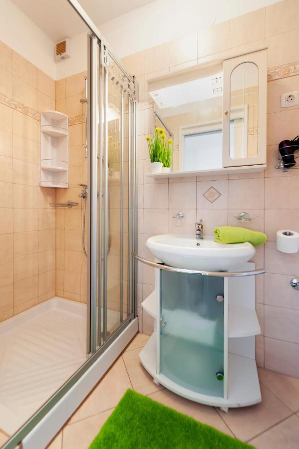 Apartment & Rooms Graciela روفينج المظهر الخارجي الصورة