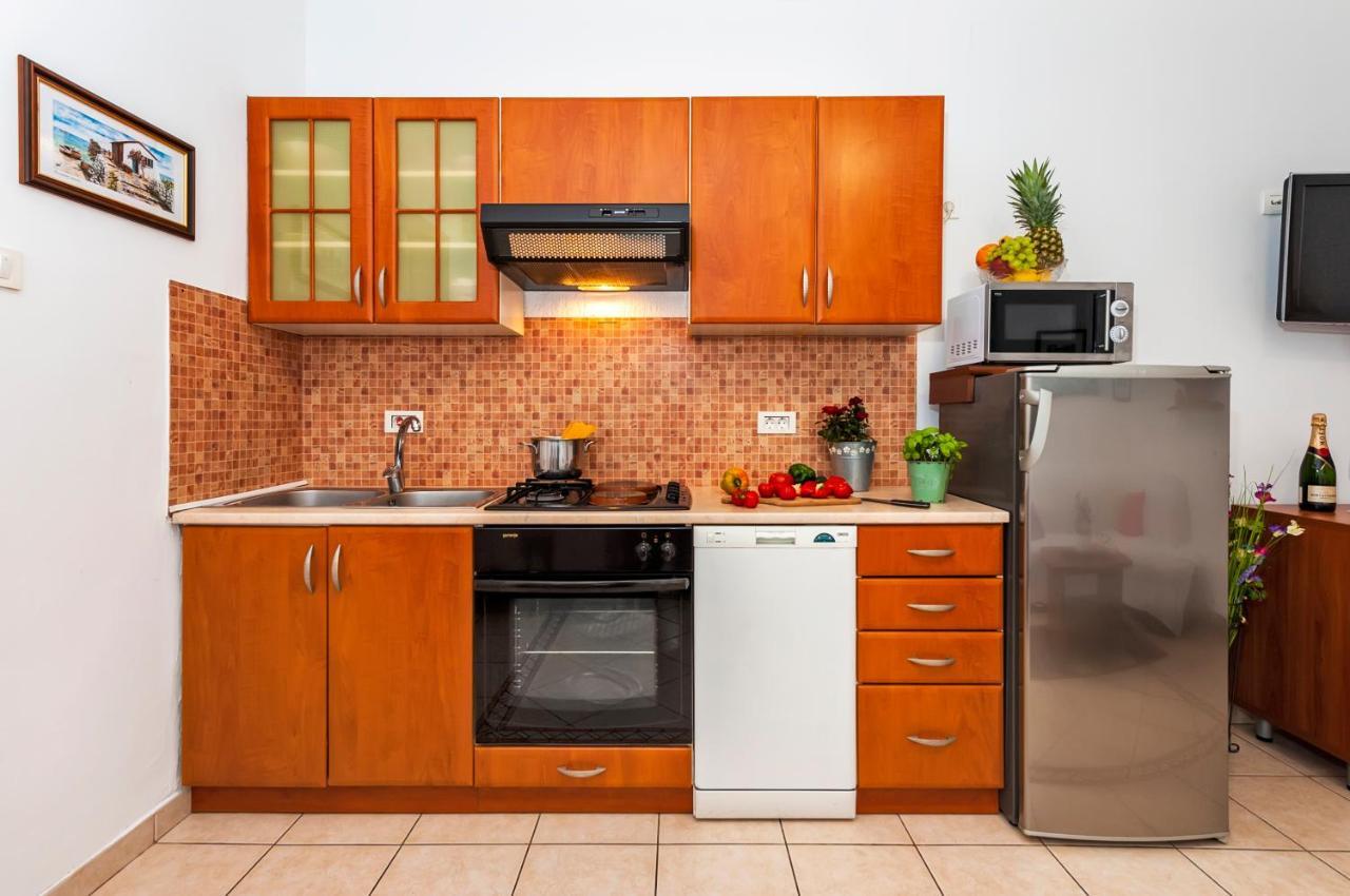 Apartment & Rooms Graciela روفينج المظهر الخارجي الصورة